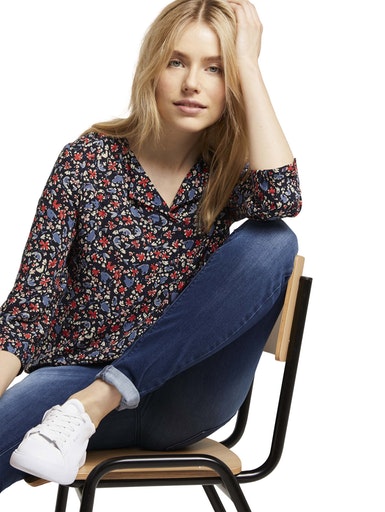 Blouse With Feminine Neckline