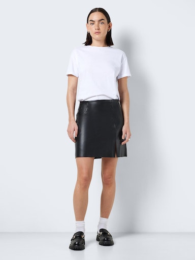 Nmclara Penny Pu Hw Slit Skirt Noos